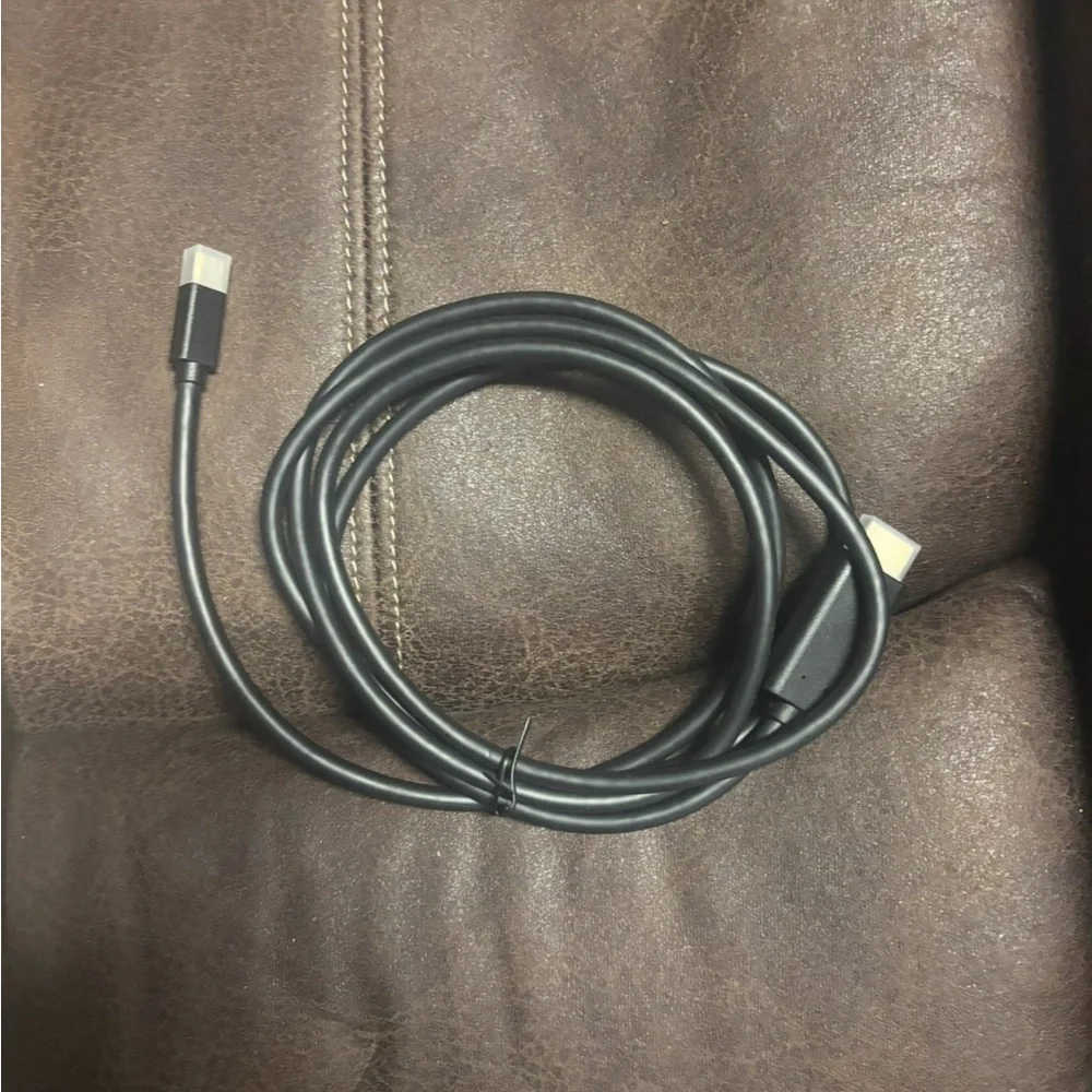 Amazon Basics Mini DisplayPort Male to HDMI Male Cable, 1080p, Gold-Plated Plugs